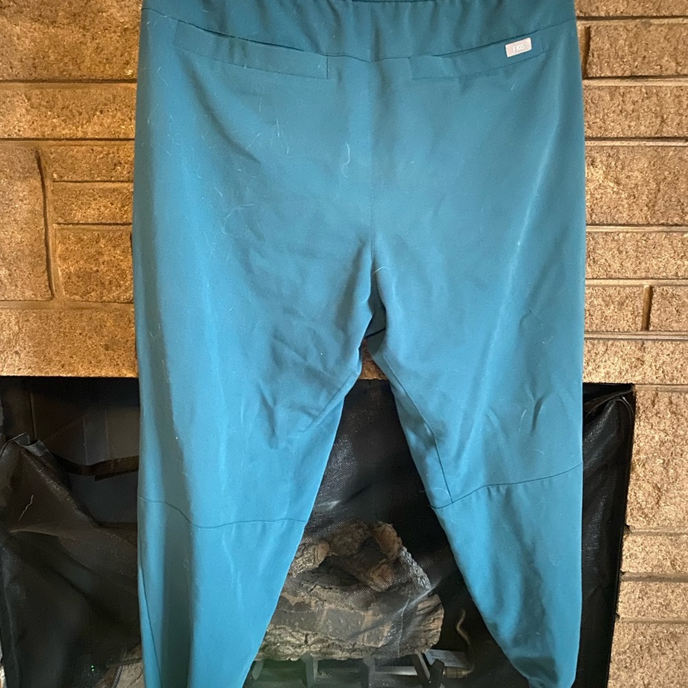 FIGS scrub pant